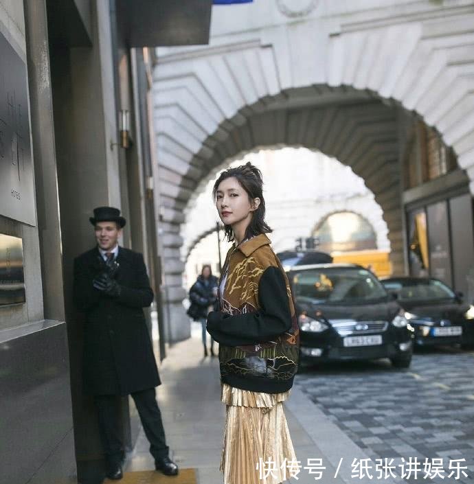 江疏影真接地气, 笑起来毫不顾形象, 旁边的娜扎都看懵了!