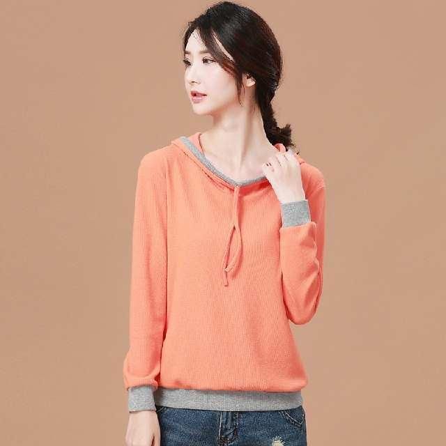 天渐凉别穿裙子，这些卫衣显年轻又好看，四五十女人秋天穿美了