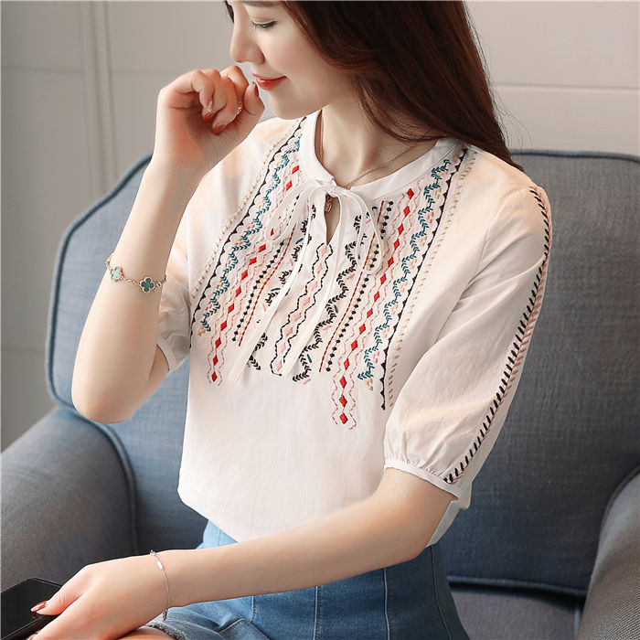 老婆飘了，仗着身材丰满这样穿，紧身显瘦，美的让人销魂