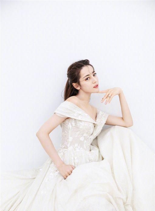  黄晓明@迪丽热巴失业一年！杨幂黄晓明没戏拍