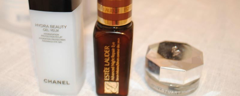  皮肤：先擦乳液还是精华