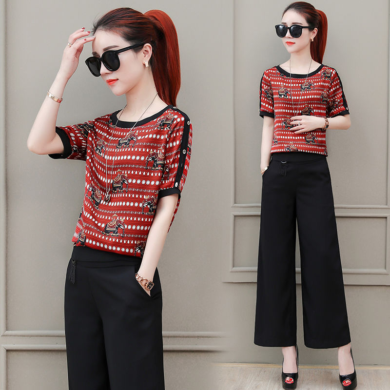 70后别老穿裙子，太土!试试这种阔腿裤套装，时髦洋气美到飞