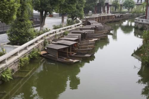 实拍景区龙潭水乡：曾开业三天吸引13万游客，如今却成为空城