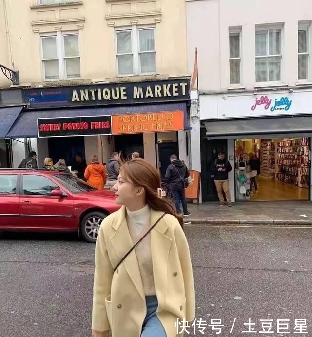  『时髦』衬衫+小高领的搭配=开春最流行的穿搭！