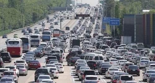  竟是|中国最“堵”的城市，不是北京和上海，竟是这里