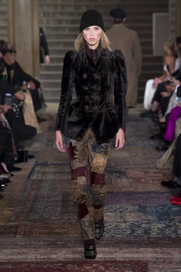 请来半个娱乐圈的Ralph Lauren大秀，到底有什么值得看?