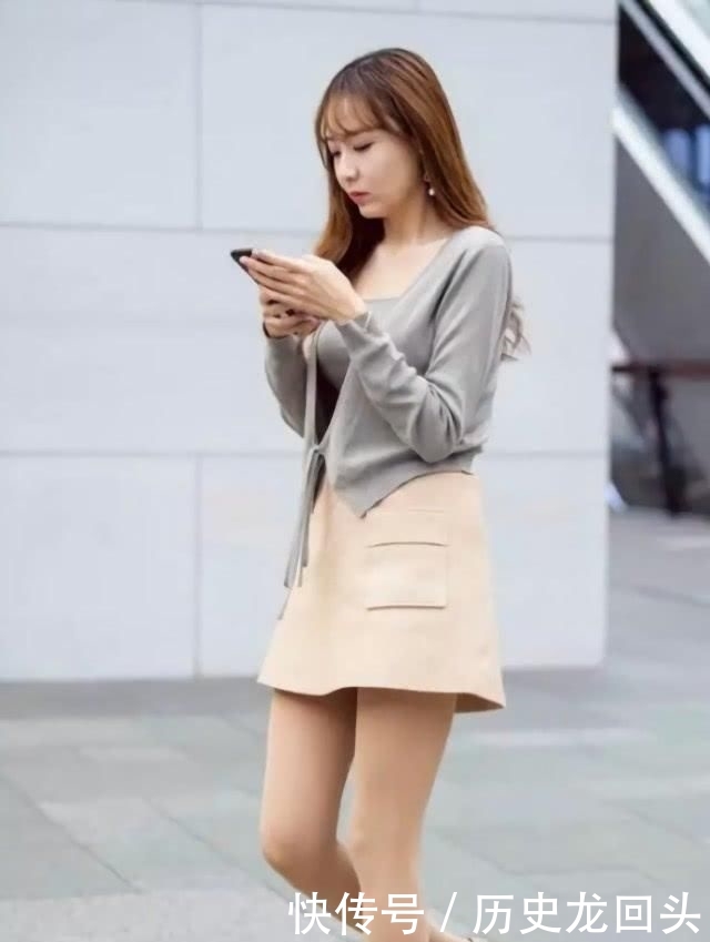  『以选择』街上美女的短裙搭配魅力十足，苗条与微胖之间，男人该如何选择？