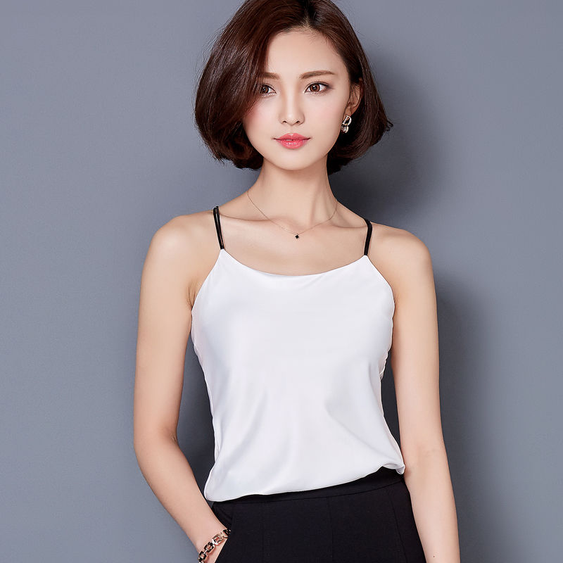 黑丝袜什么的都扔了吧!有这吊带衫就足够，若隐若现贼迷人