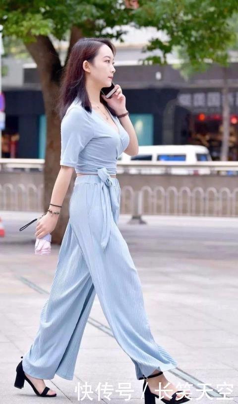 时尚街拍,美女高颜值气质非凡完美身材,是时尚界的骄傲