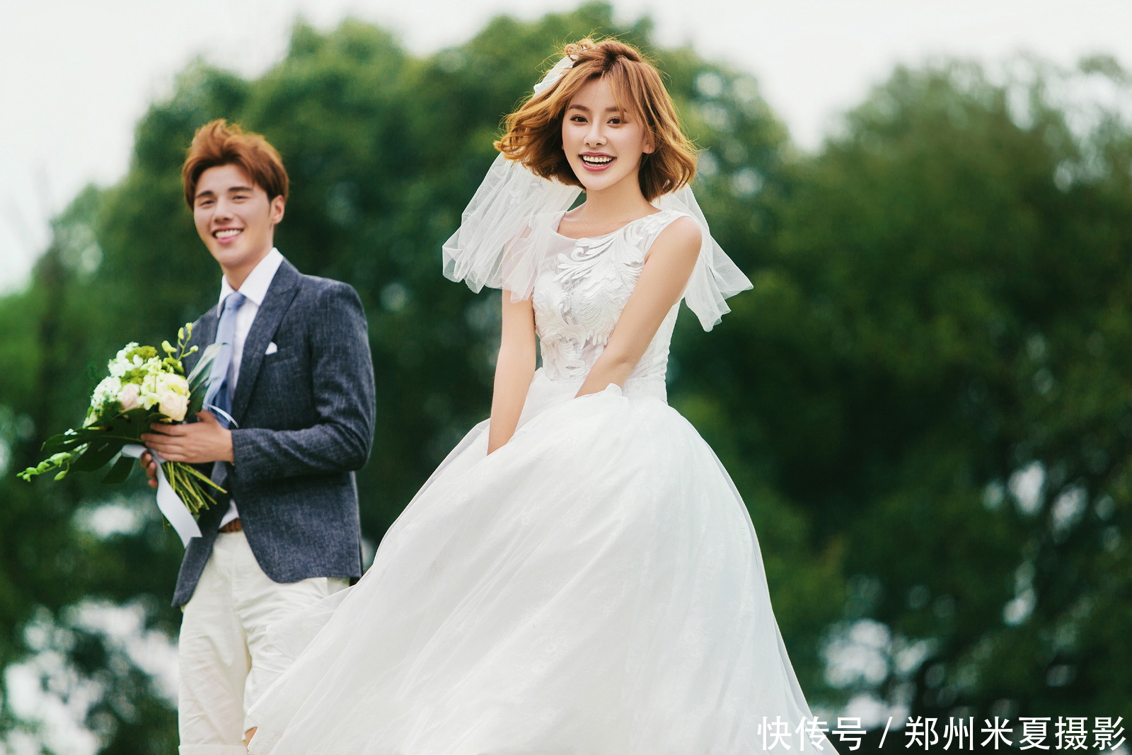 『拍摄』登封婚纱摄影拍婚纱照的姿势及拍摄步骤,婚纱照在老家拍还是来郑州拍
