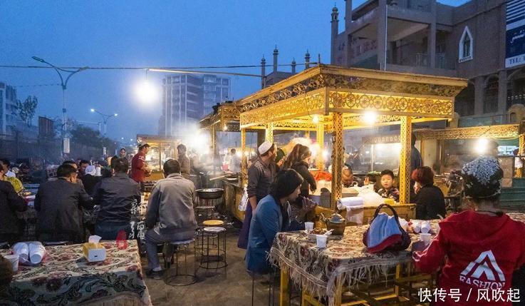 我国天亮最迟的省份,早上10点天才刚亮,晚上12点街上人山人海