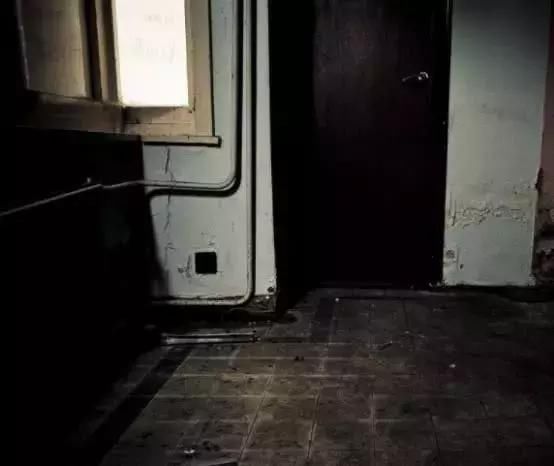 洗澡的时间不对，身体吸入“湿毒”爬满痘痘，皮肤不好跟洗澡有关