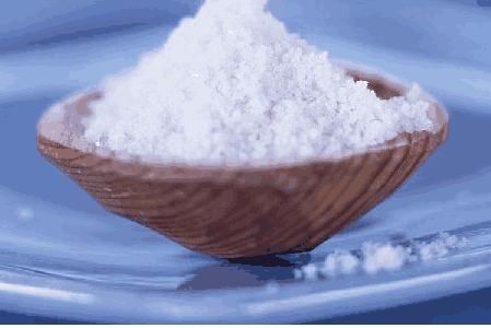 鼻子两侧挤出黄色条状物都逃不出这4种，总有一种符合你，2招吸净