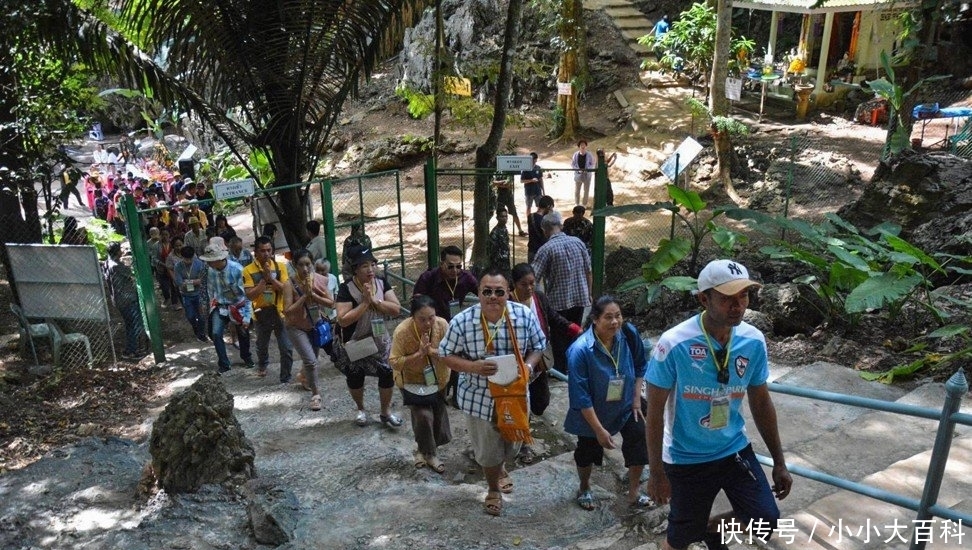 为何印度游客更喜欢去新加坡旅游?