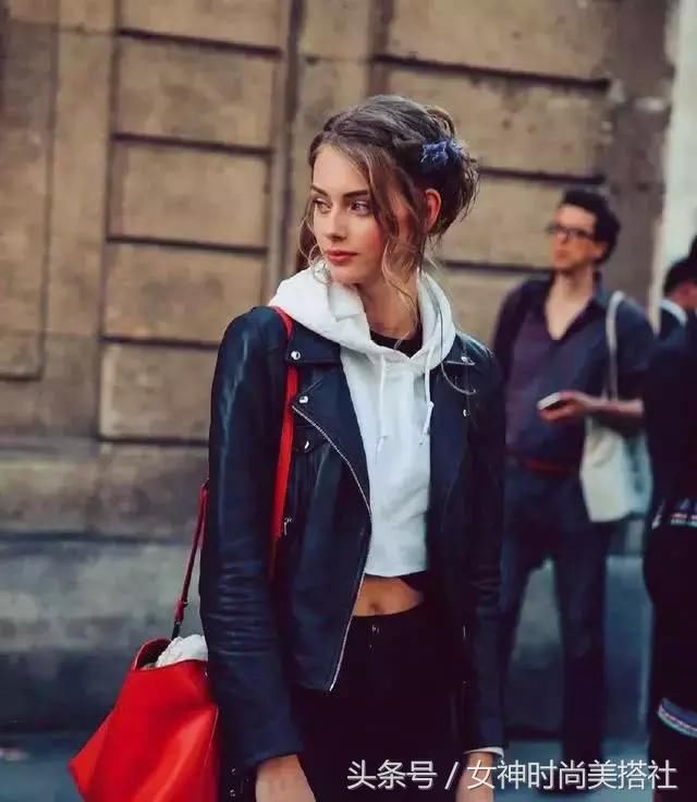 是时候穿卫衣了，没有它的秋天不敢想象