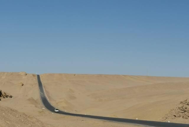 走最美公路—中国版66号公路，穿越无人区抵达亚洲最大雅丹风貌区