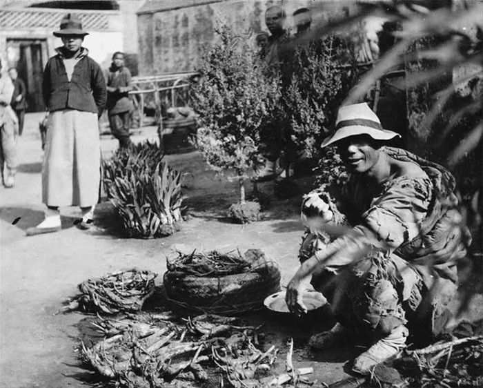 老照片:记录晚清8种职业，有的已经消失，有的已被取代!