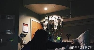  镜头：女孩用镜头记录父亲临终前的最后一星期，看完潸然泪下！