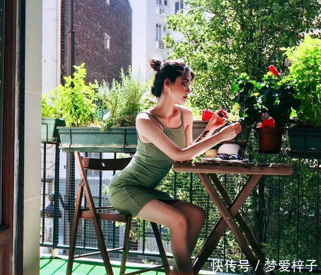春天■嫌弃自己穿衣太无聊?春天你可以试一下“嗲风”,美极了