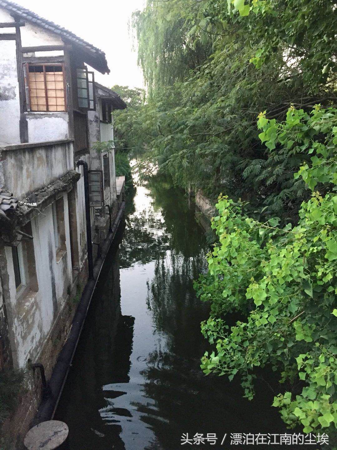 实拍昆山美丽的农村 小桥流水 夏种瓜果冬种菜