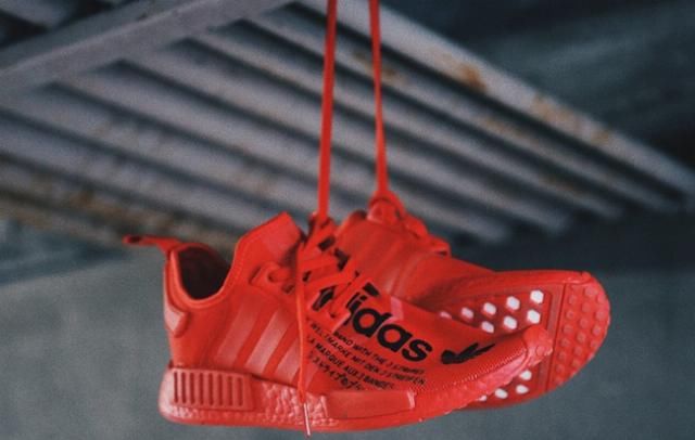  指数@atmos x adidas 最新联名实物释出！吸睛指数太高了！