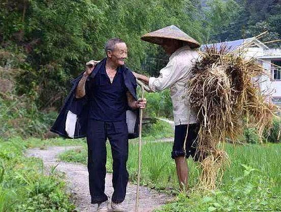 农村65-75后的要留意，未来要面对1个目标，3个难题，人人逃不掉