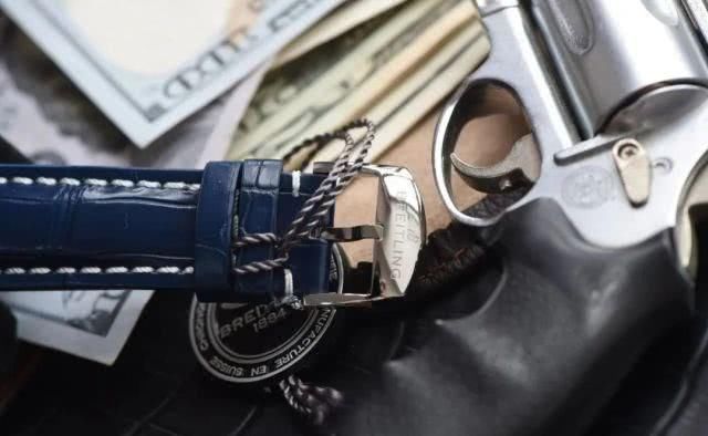  『采用』原单厂百年灵航空计时1系列瑞士机芯腕表A17326211C1P4