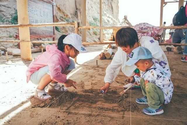 十一去哪玩？这里有草原有沙漠有湖泊，一般人我不告诉他