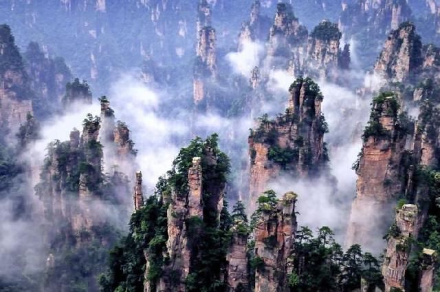 张家界来渝吆喝旅游，邀请山城游客欣赏自然美景