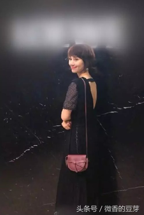 看了路人镜头下的高圆圆，再看看袁泉，终于理解夏雨当初的选择了