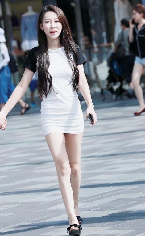 街拍:可爱的小姐姐,颜值高,身材好,气质佳