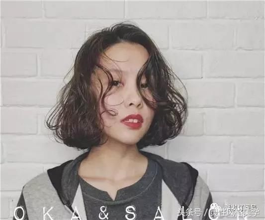 头发散下来的季节到了，你可以换款发型了，各种年龄段都有！