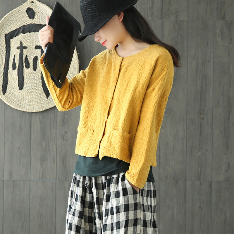 天，别再扎堆穿裙!试试棉麻开衫+衬衣，8070女人穿，超减龄