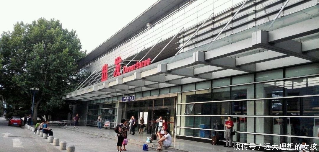  威武■机场也搞笑，聊一聊威武的南苑机场