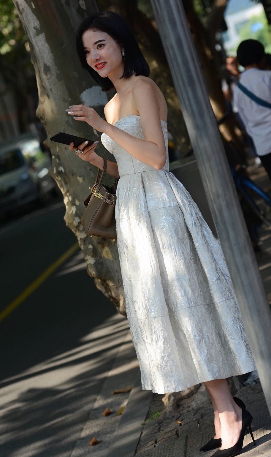 街拍路人，艳压群芳的独特穿搭参考，让你成为时尚潮流领跑人