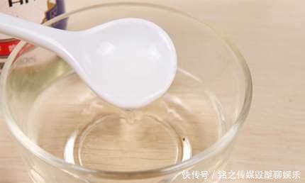 「 皮肤」坚持一周淡斑除皱又嫩肤,皮肤变得白嫩有弹性,蜂蜜加它涂抹脸部