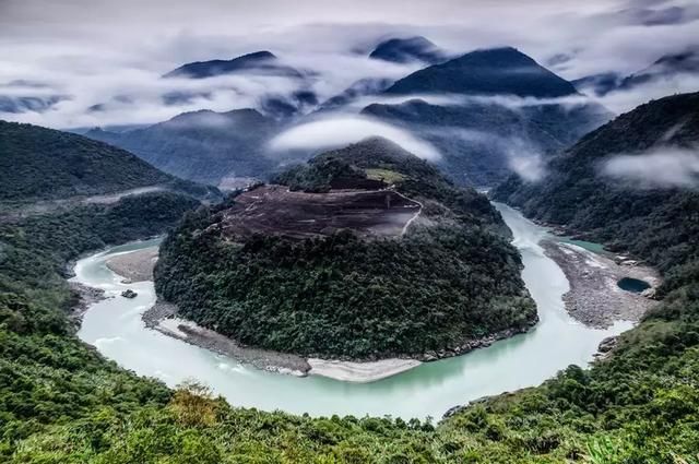 中国最晚通公路的地方，50年仅修了117公里，却坐拥世界级美景！