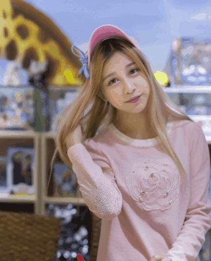 有这4个特征的女生，淡妆浓抹总相宜！