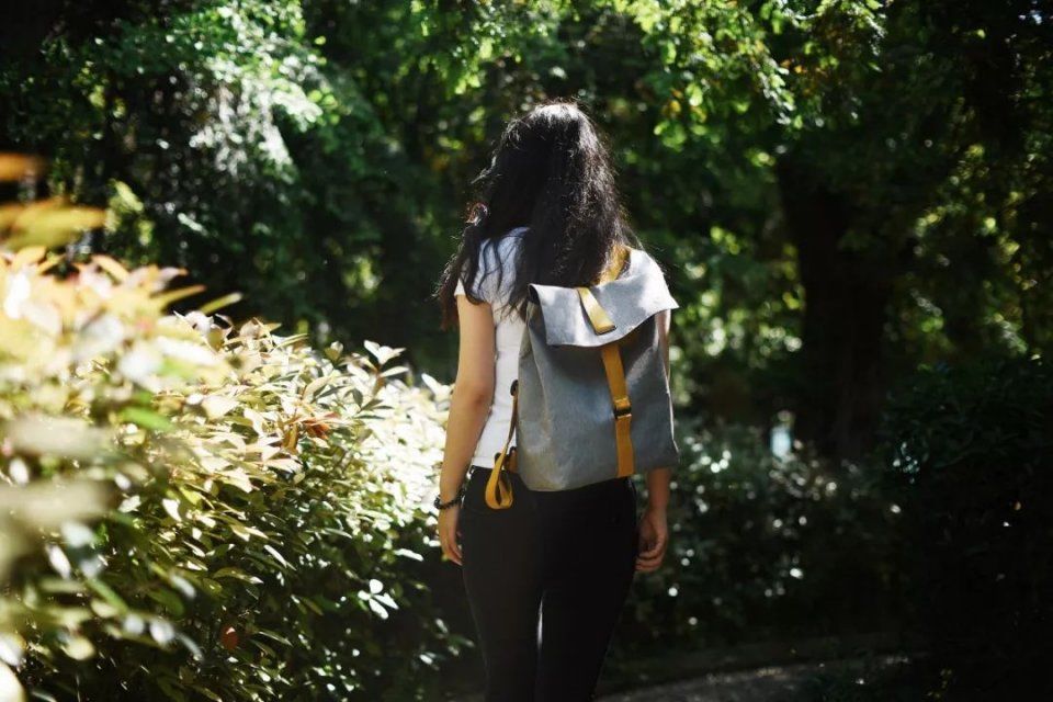 福利!背包界的变形金刚，一个潮包，解决万能需求 | 玩物