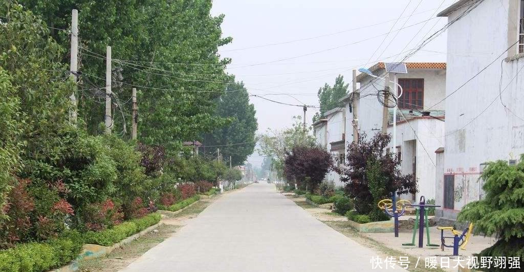  农村自建房@农村自建房能领取大红本了，不动产权证有什么用你知