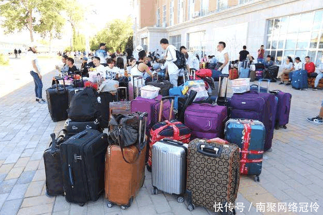 蒙古国人 我们到中国不是来旅游的, 是为了买这个, 用起来太爽了