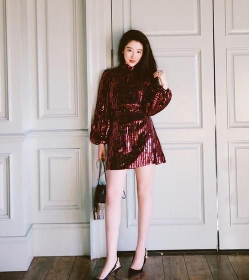  #穿搭#漂亮女生的标准身高，一半以上都超了，看你有没有拖后腿！