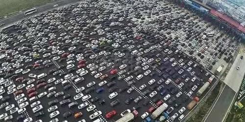  竟是|中国最“堵”的城市，不是北京和上海，竟是这里