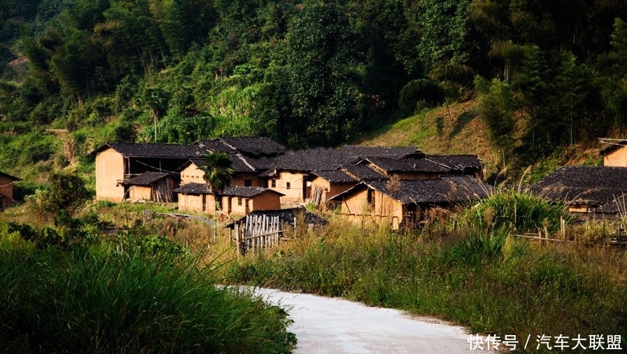 中国能“自动驱蚊”的村庄,百年没飞进一个蚊子?至今是个谜