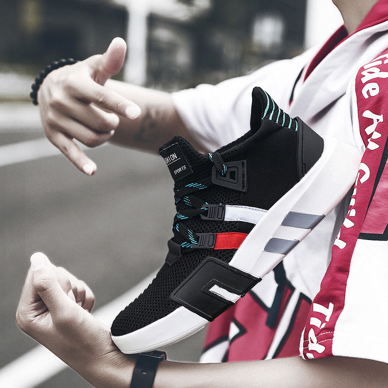 怪不得没人穿皮鞋，原来现在流行“伦敦鞋”，适合80后，贼透气