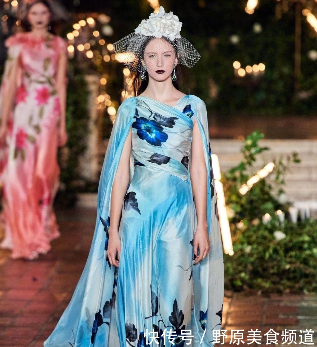 「感觉」Rodarte 2020秋冬系列,经典吸血时尚又复古,复古黑暗且不失浪漫