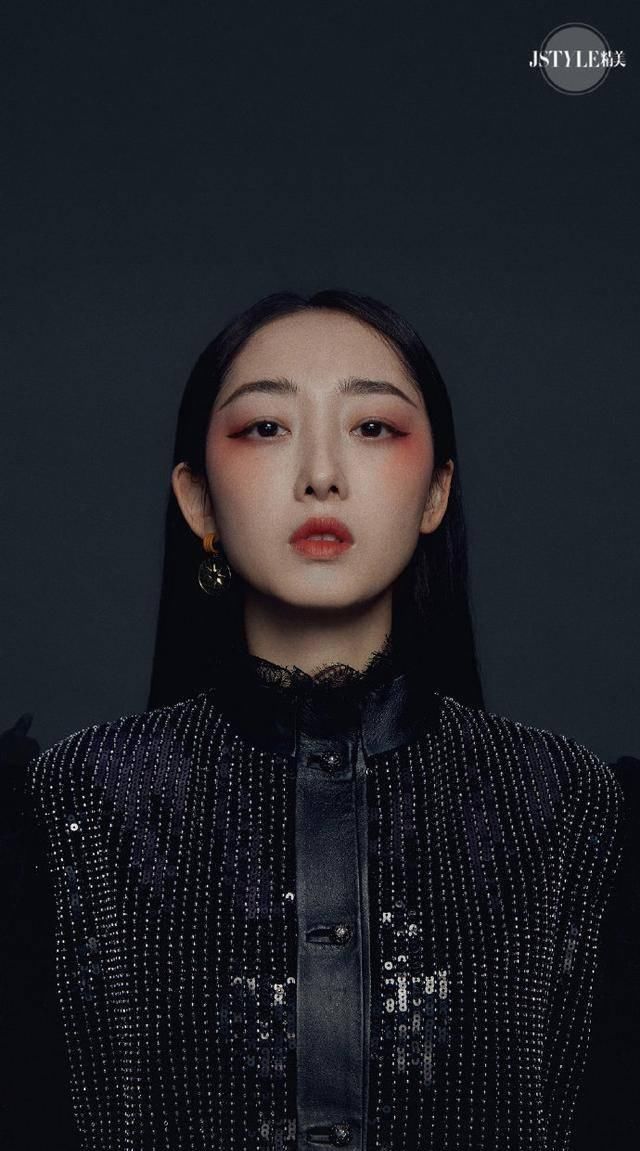 看过■看过蒋梦婕的这组戏曲艺术照，才发觉她确实是先天性的“古装剧脸”！