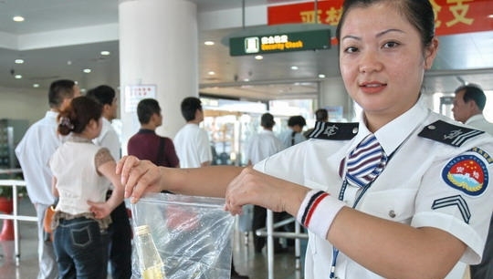 辟谣!原来它们能带上飞机,游客:之前都白扔