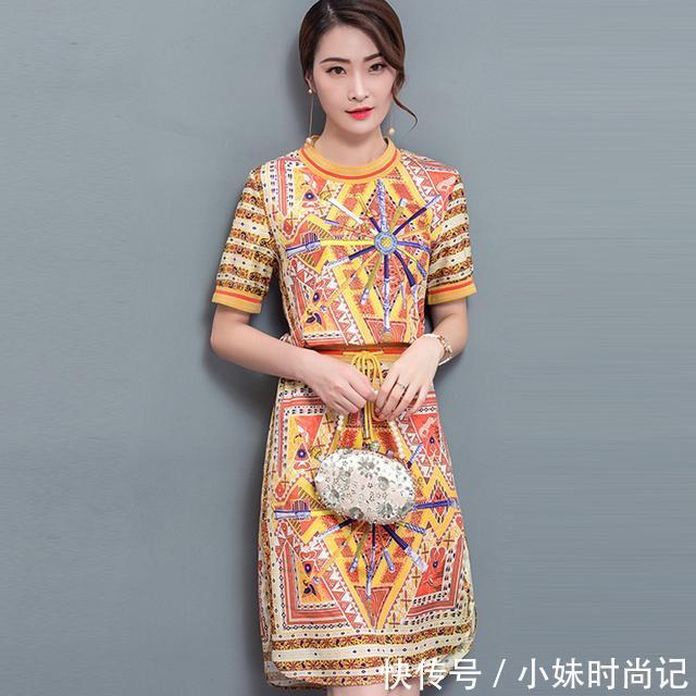 『优雅』民族风,中长款,气质的印花,穿出东方女性美