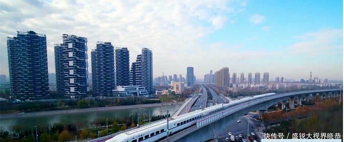  「唯一」中部唯一的特大城市，人口近千万，不是武汉长沙！